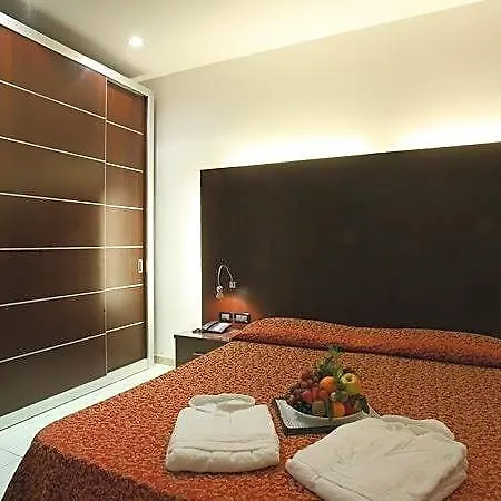 Domus 4*