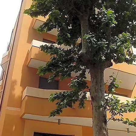 Domus 4* Rimini