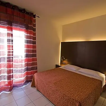 Hotel Domus 4*